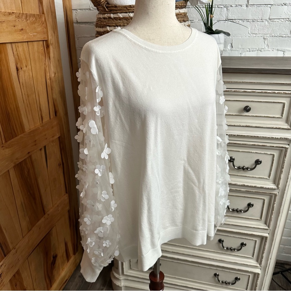 Sioni Milano Eggshell Floral Sheer Sleeve Top size 3X - Picture 5 of 12